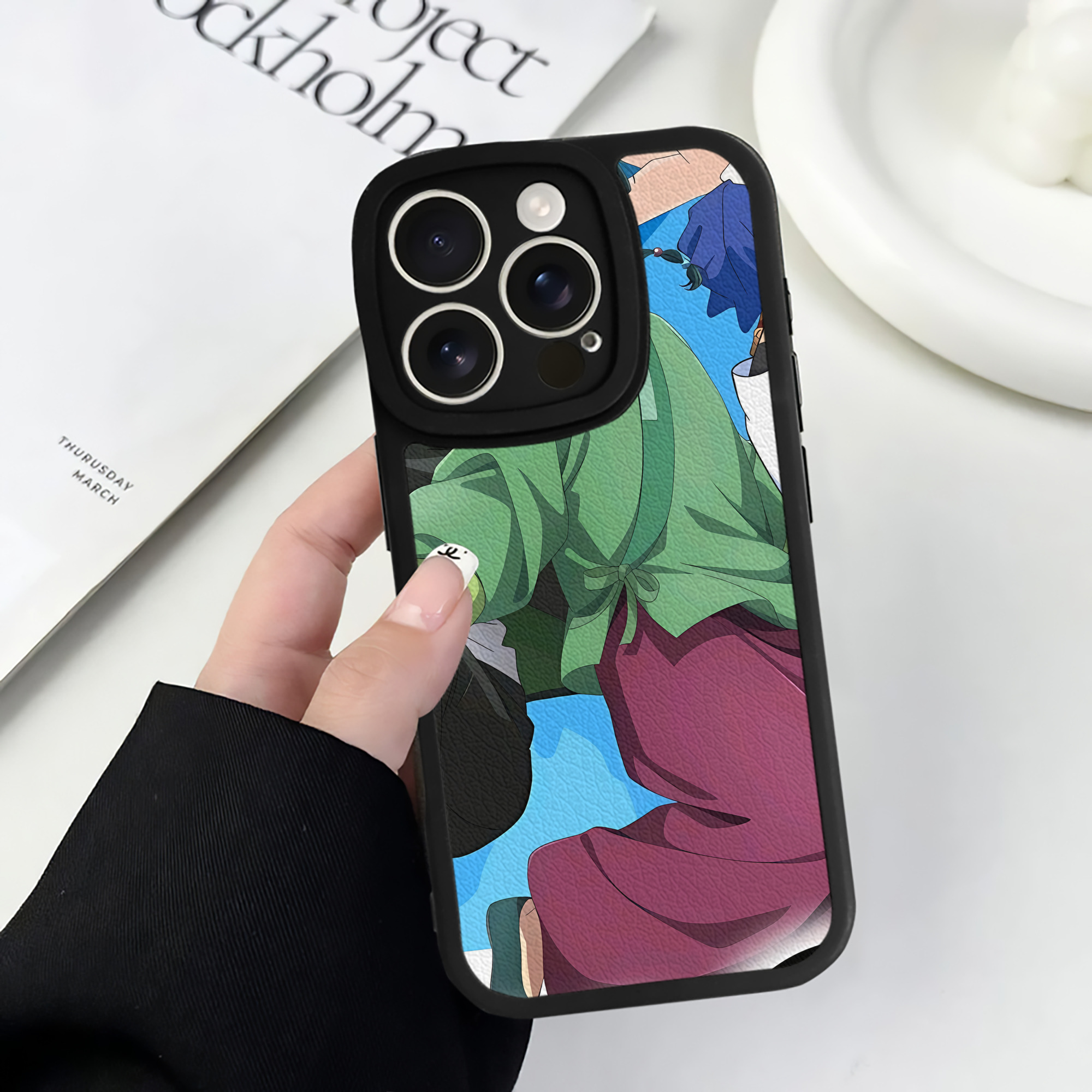 薬屋のひとりごと The Apothecary Diaries 【iPhone 16シリーズ対応】シリコンスマホケース（レザー調） 材質：シリコン